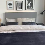 Ea Villa