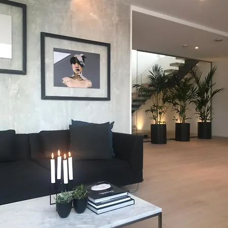 Ea Villa